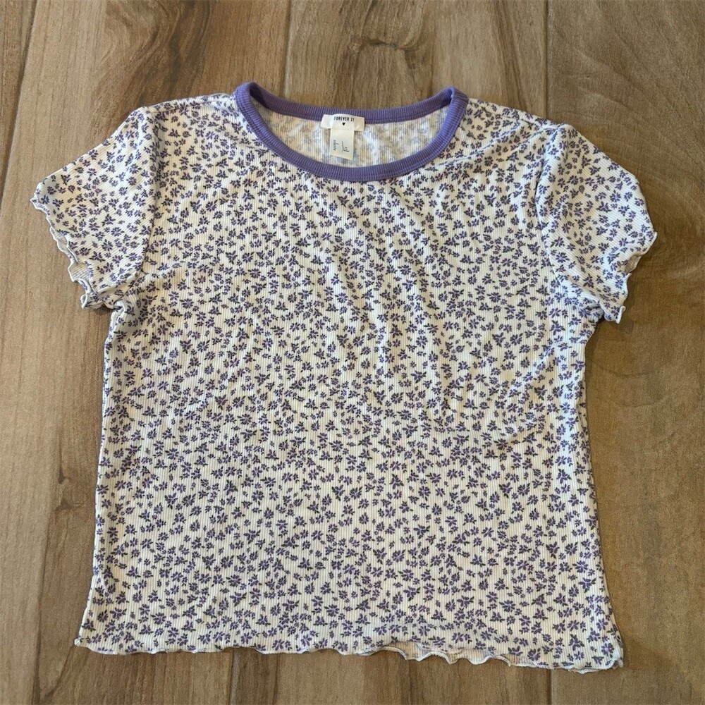 Forever 21 Baby Tee Womens Size L Ivory Floral Ribbed Cropped Purple Trim